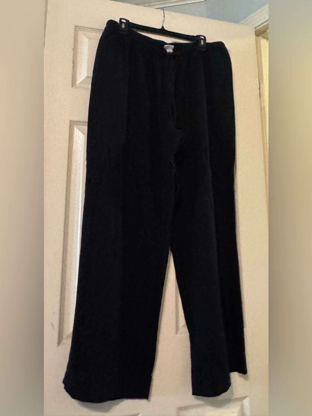 Classic Black linen Straight-Leg Pants